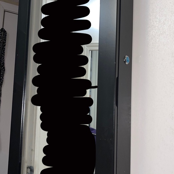 Mirror with jewelry storage and led lighting - Picture 6 of 6